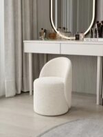 ⁦كرسي تسريحة بظهر بتصميم انيق⁩ - الصورة ⁦2⁩